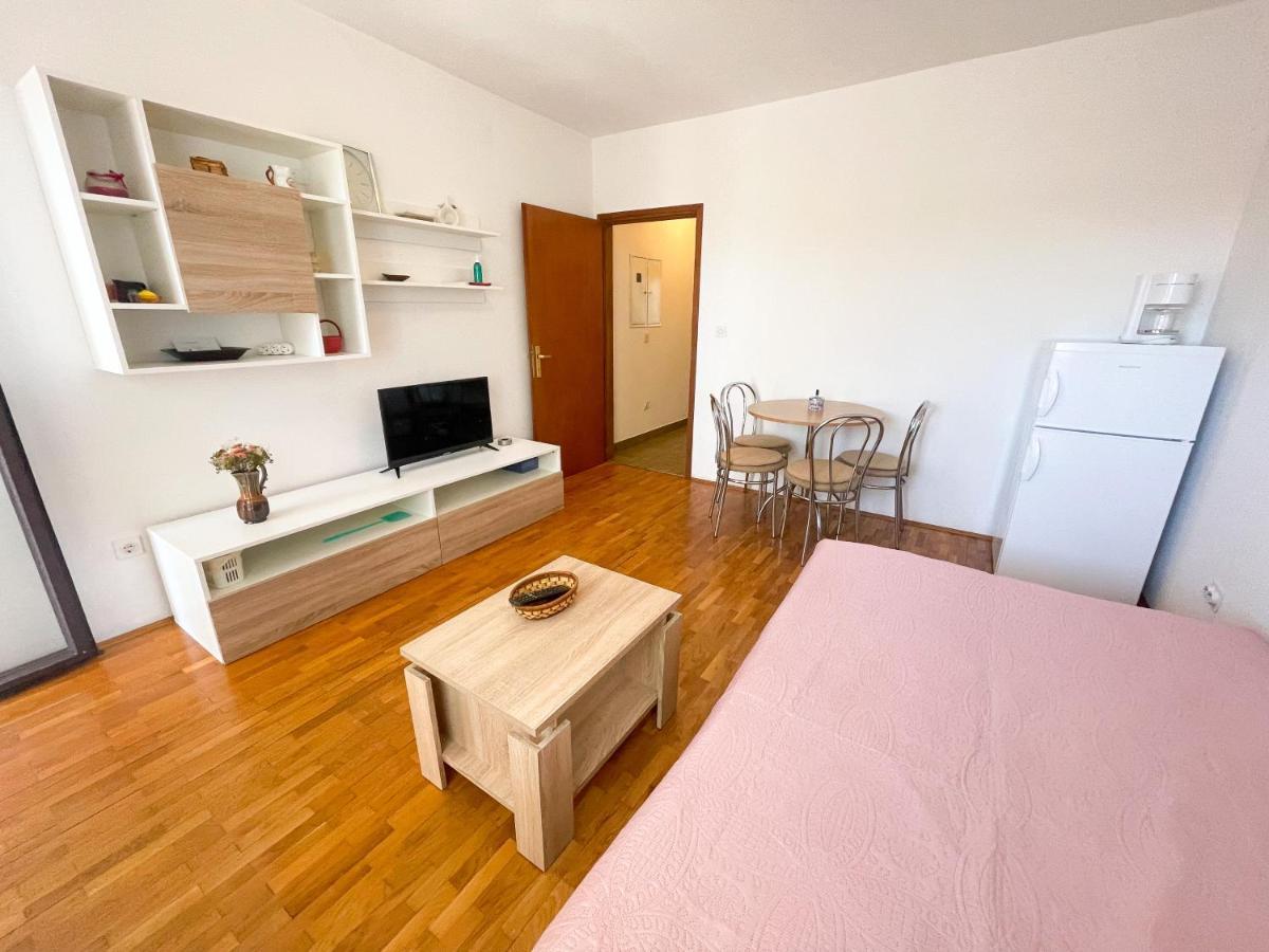 Apartmani Milan Crikvenica Kültér fotó